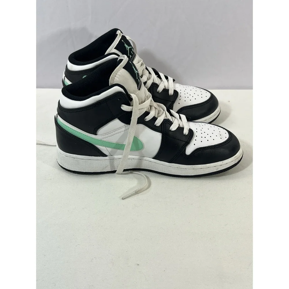 Nike Air Jordan 1 Mid White Green Glow Black DQ8423-103 Size‎ 6